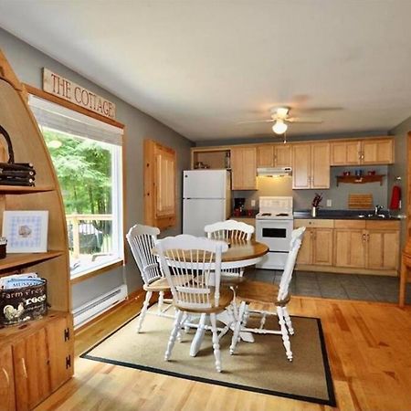 Вилла Muskoka Manor Dwight Экстерьер фото