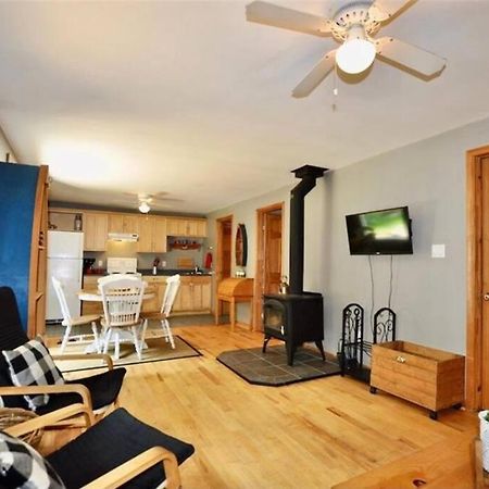 Вилла Muskoka Manor Dwight Экстерьер фото